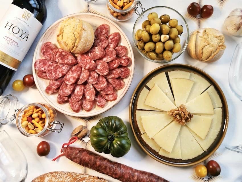 Wie stellt man eine perfekte iberische Wurstplatte zusammen?