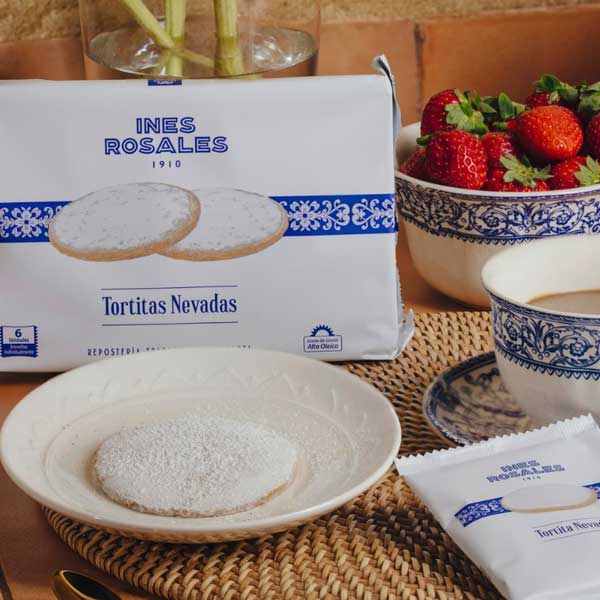 Cómo comer las Tortitas Nevadas de Inés Rosales: 9 ideas de desayuno, café y postre